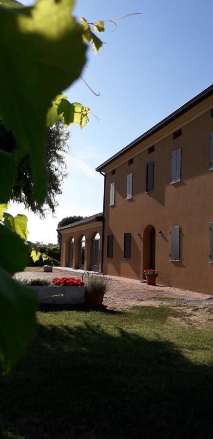 Agriturismo Vitae Fabbrico Buitenkant foto